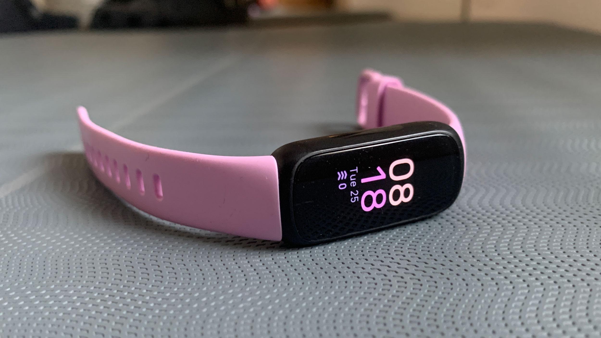 Exploring​ the User-Friendly Design of Fitbit Inspire 3
