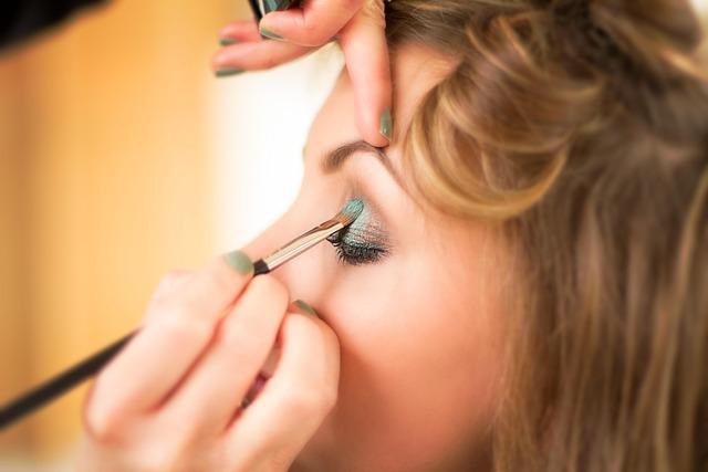 Exploring the ‍World of ⁣Luxury⁣ Makeup Dupes
